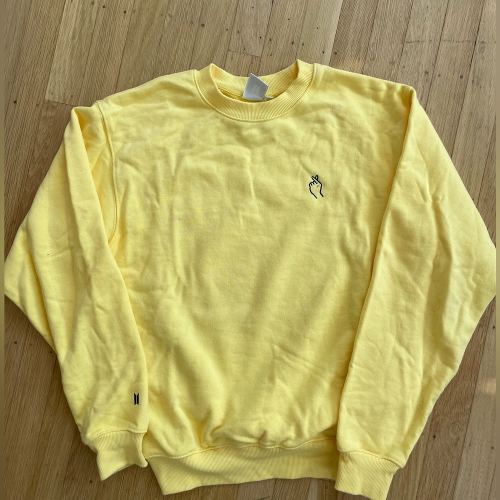 BTS DNA Yellow Crewneck Size Small